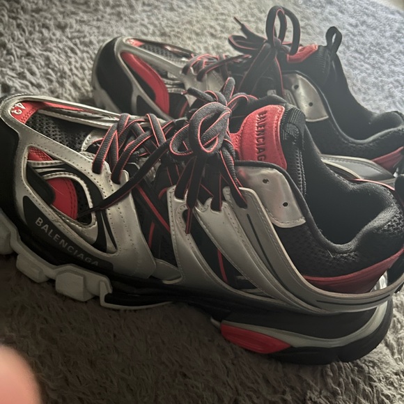 Balenciaga Track Sneakers - Picture 3 of 4